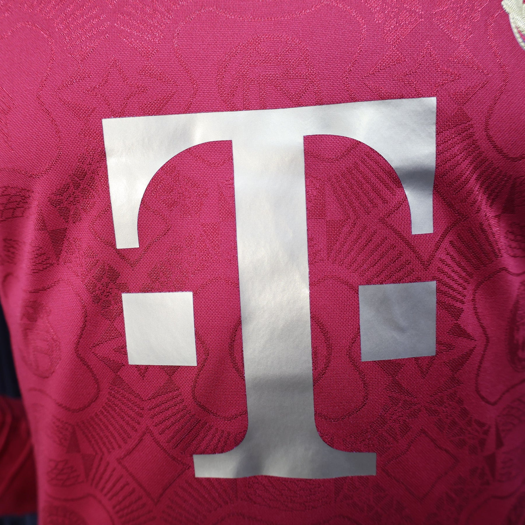 Camisa Bayern de Munique 25/26 – Edição Jogador 125 Anos Vermelha