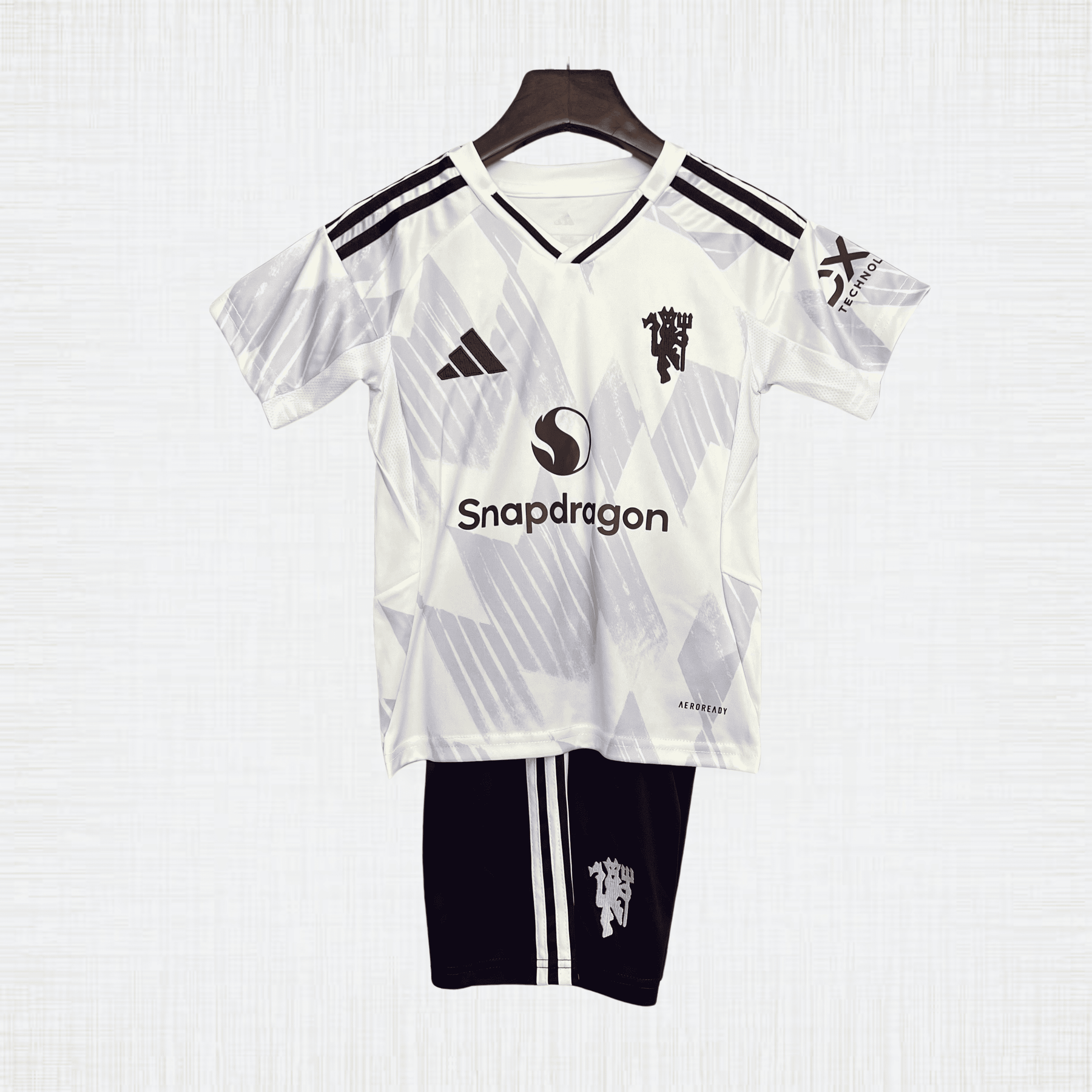 Kit Infantil Manchester United 2025/26 – Away | Torcedor