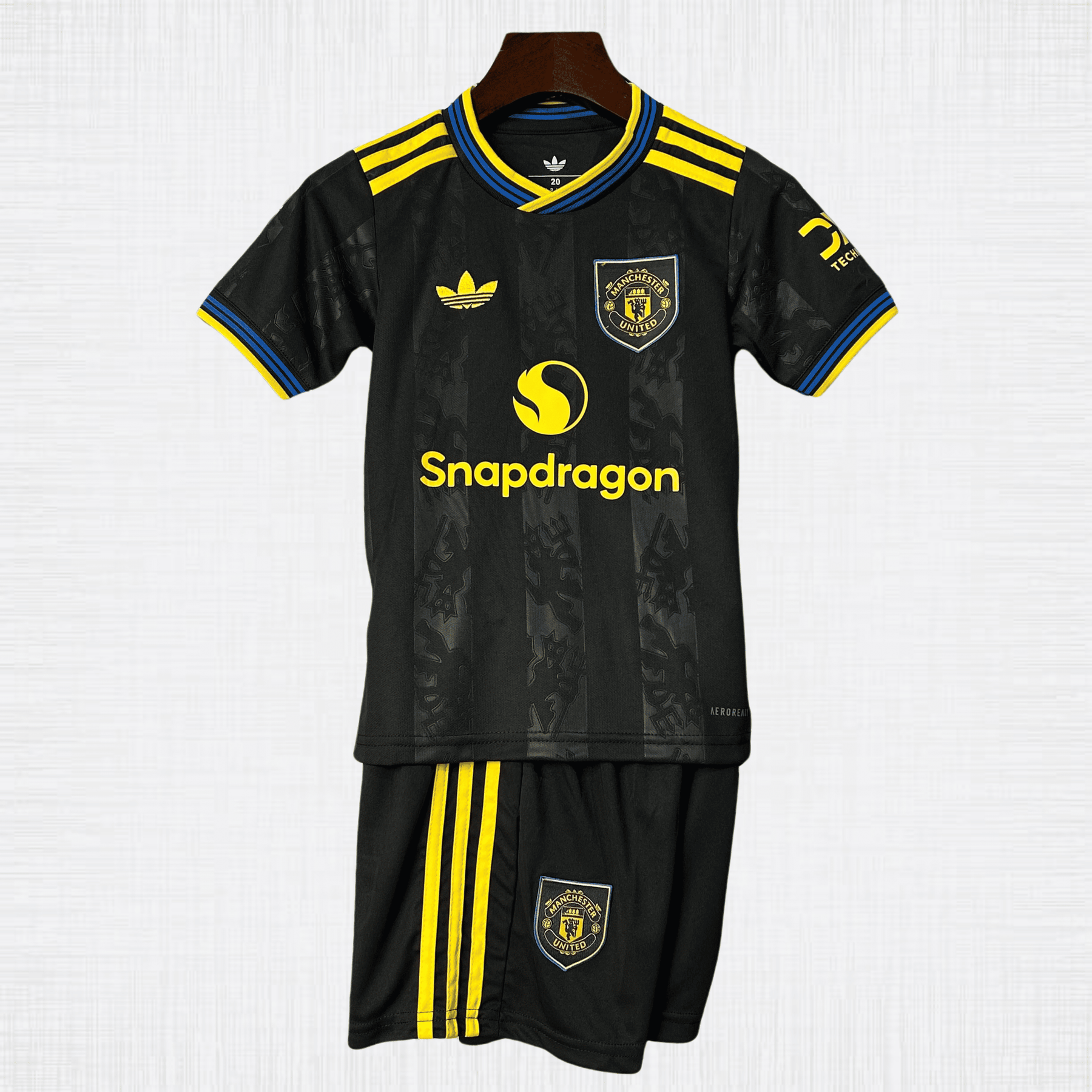 Kit Infantil Manchester United 2025/26 – Terceiro Uniforme | Torcedor