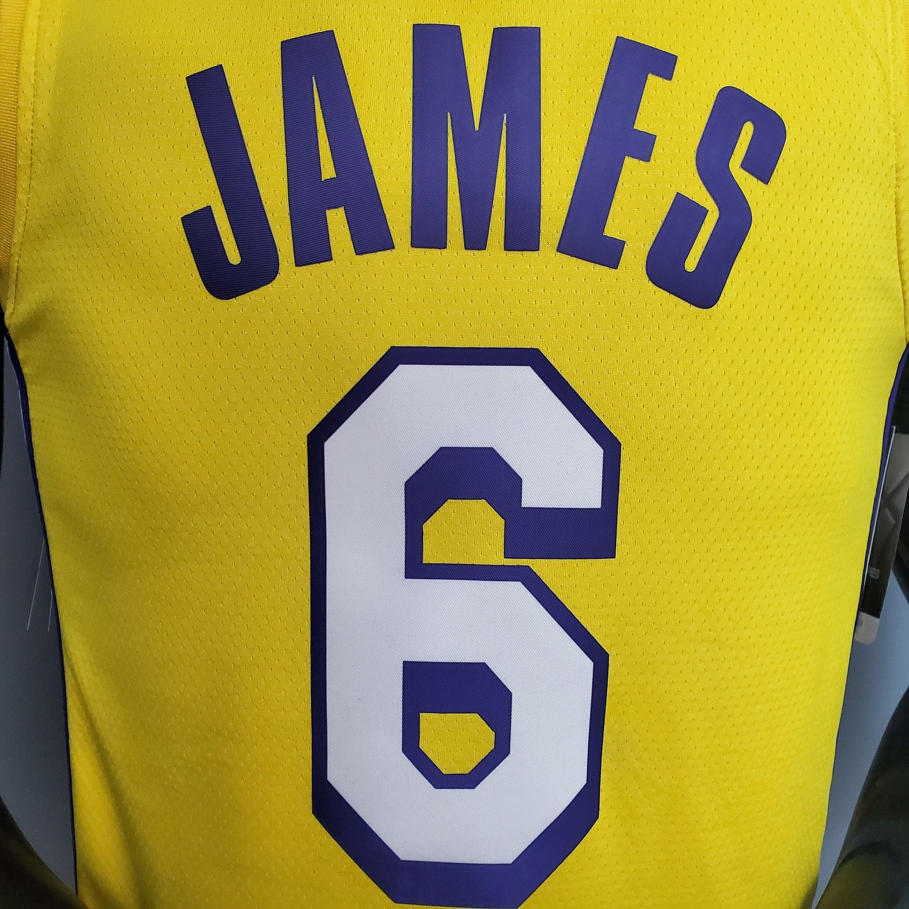 Camisa Los Angeles Lakers James #6 Amarela – City Edition NBA