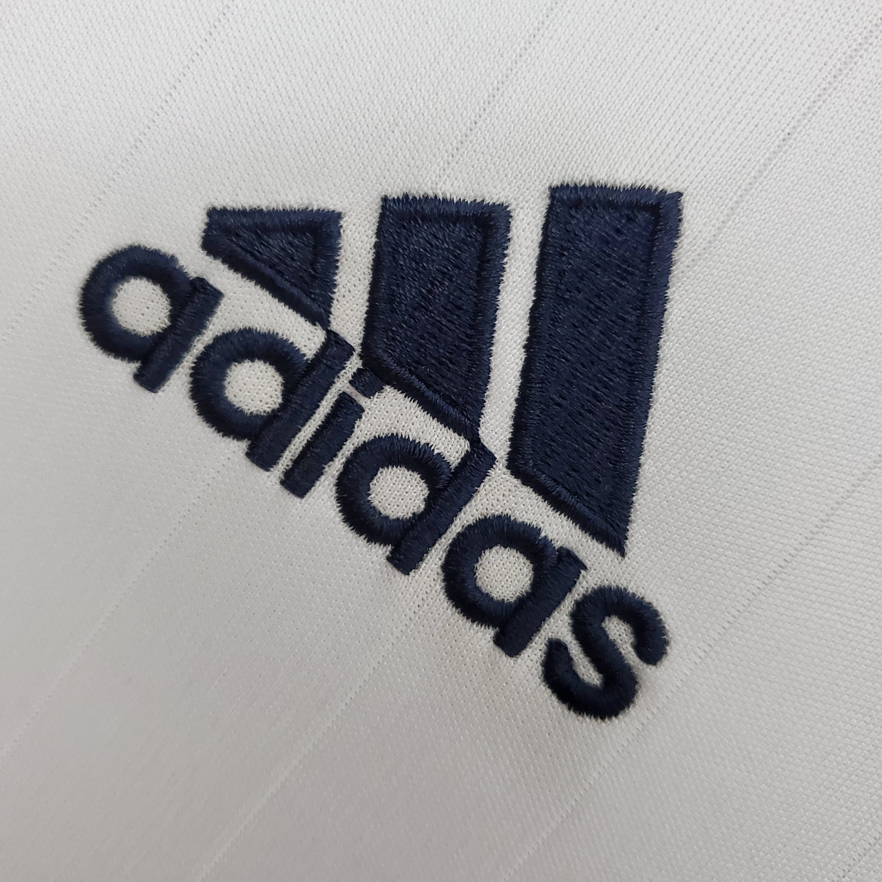 Camisa Real Madrid – Edição Teamgeist Branca