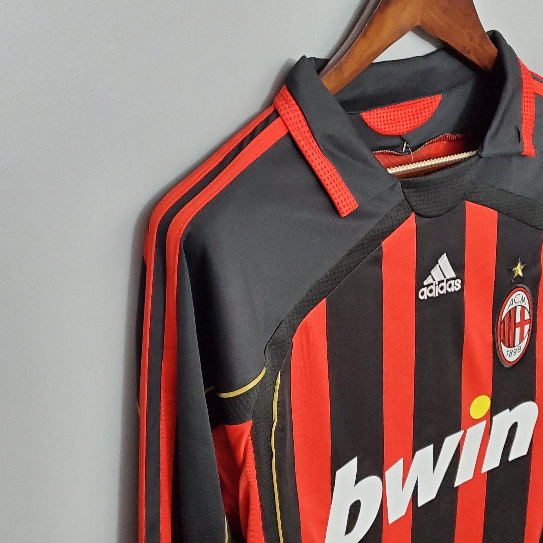 Camisa Manga Longa Retrô Milan 06/07 Adidas - Preto e Vermelho
