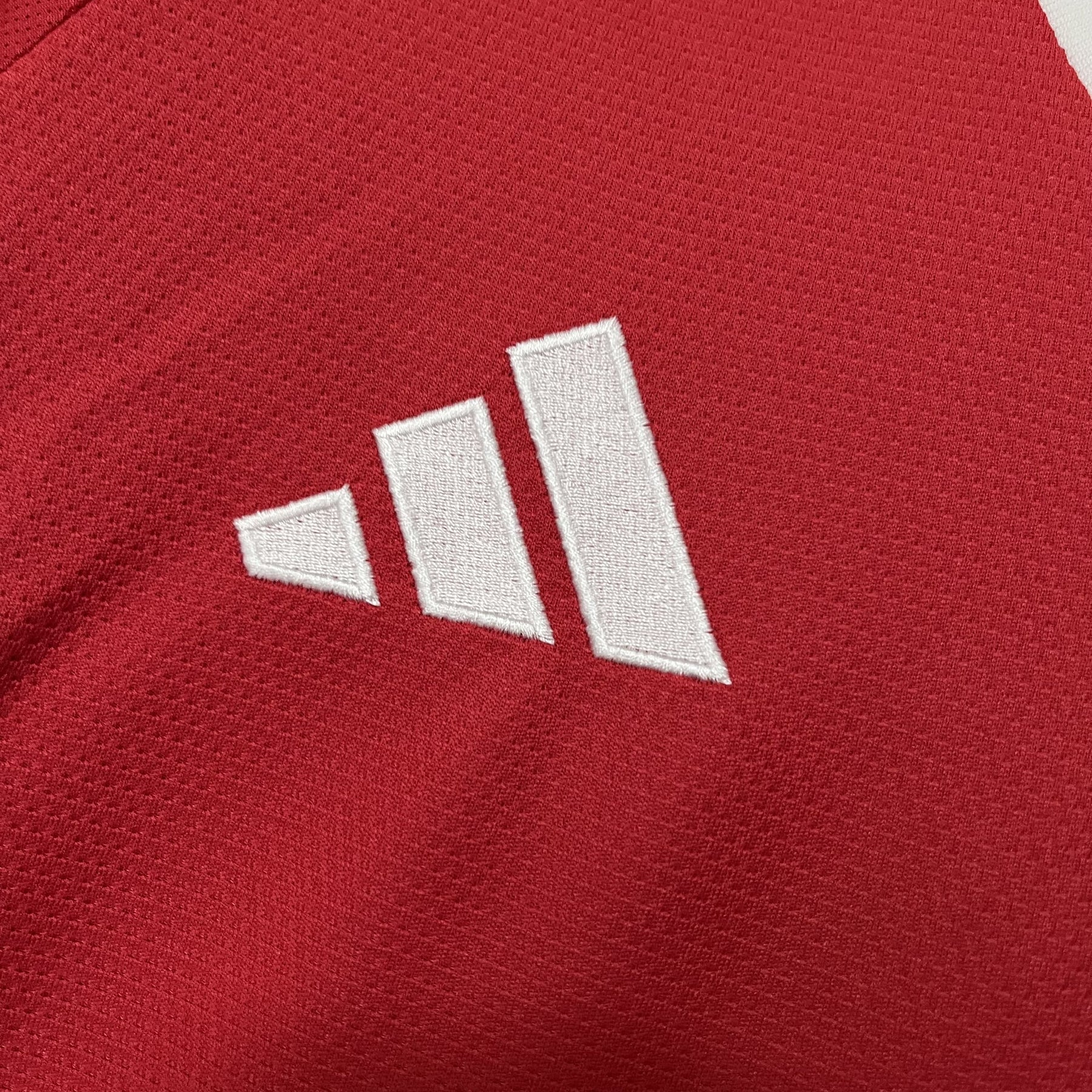 Camisa Internacional 2025/26 – Titular Home de Manga Longa