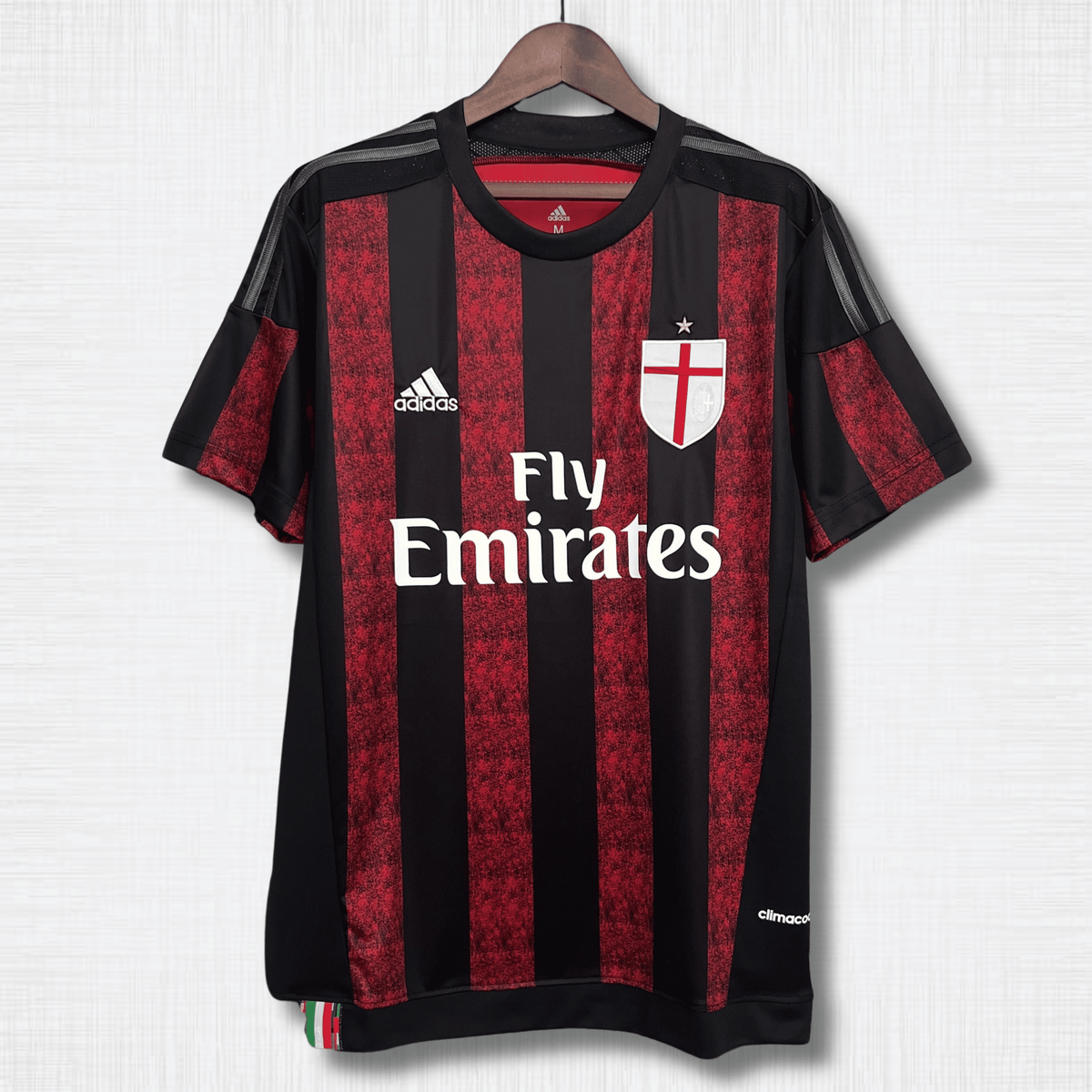 Camisa Retrô AC Milan 15/16 – Modelo Home