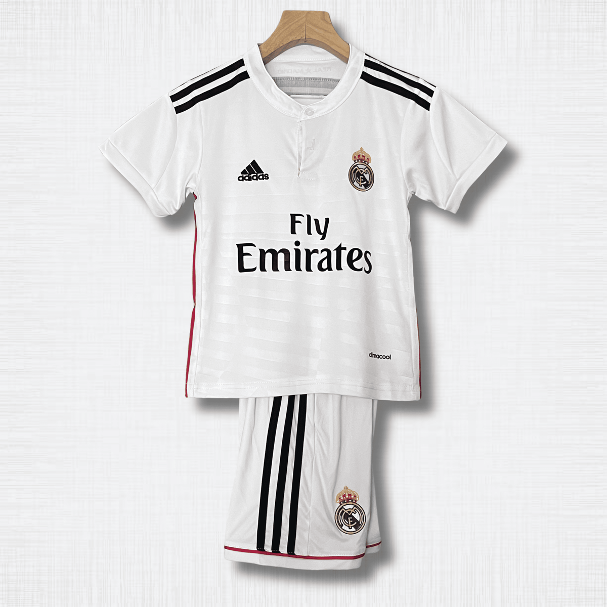 Conjunto Real Madrid 14/15 Infantil – Modelo Home
