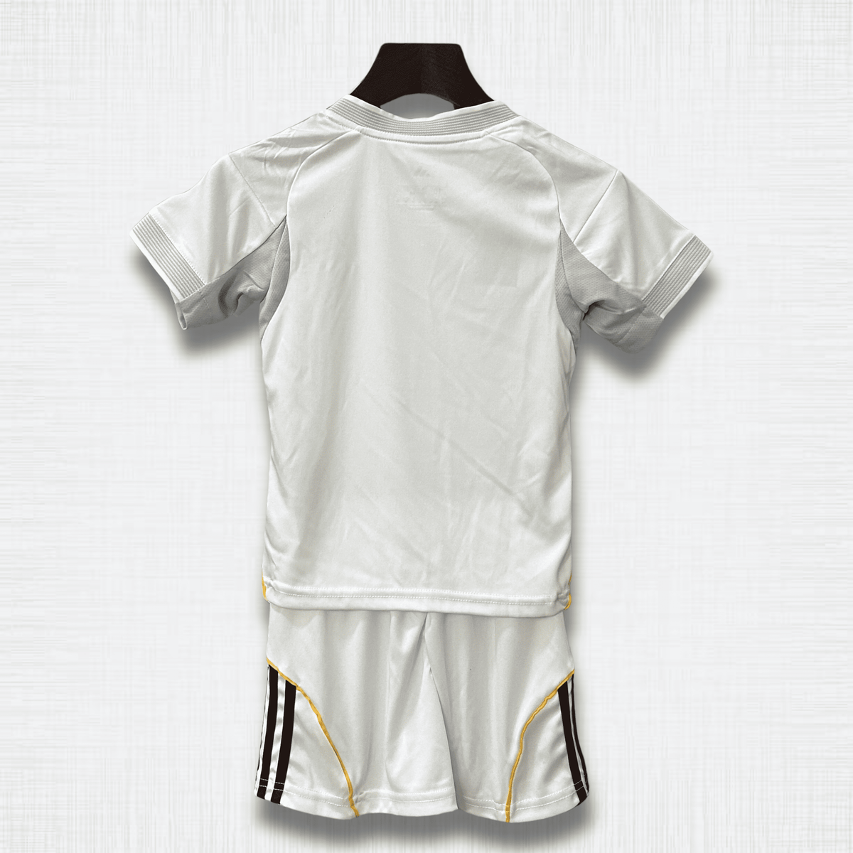 Conjunto Infantil Real Madrid 25/26 – Home