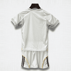 Conjunto Infantil Real Madrid 25/26 – Home