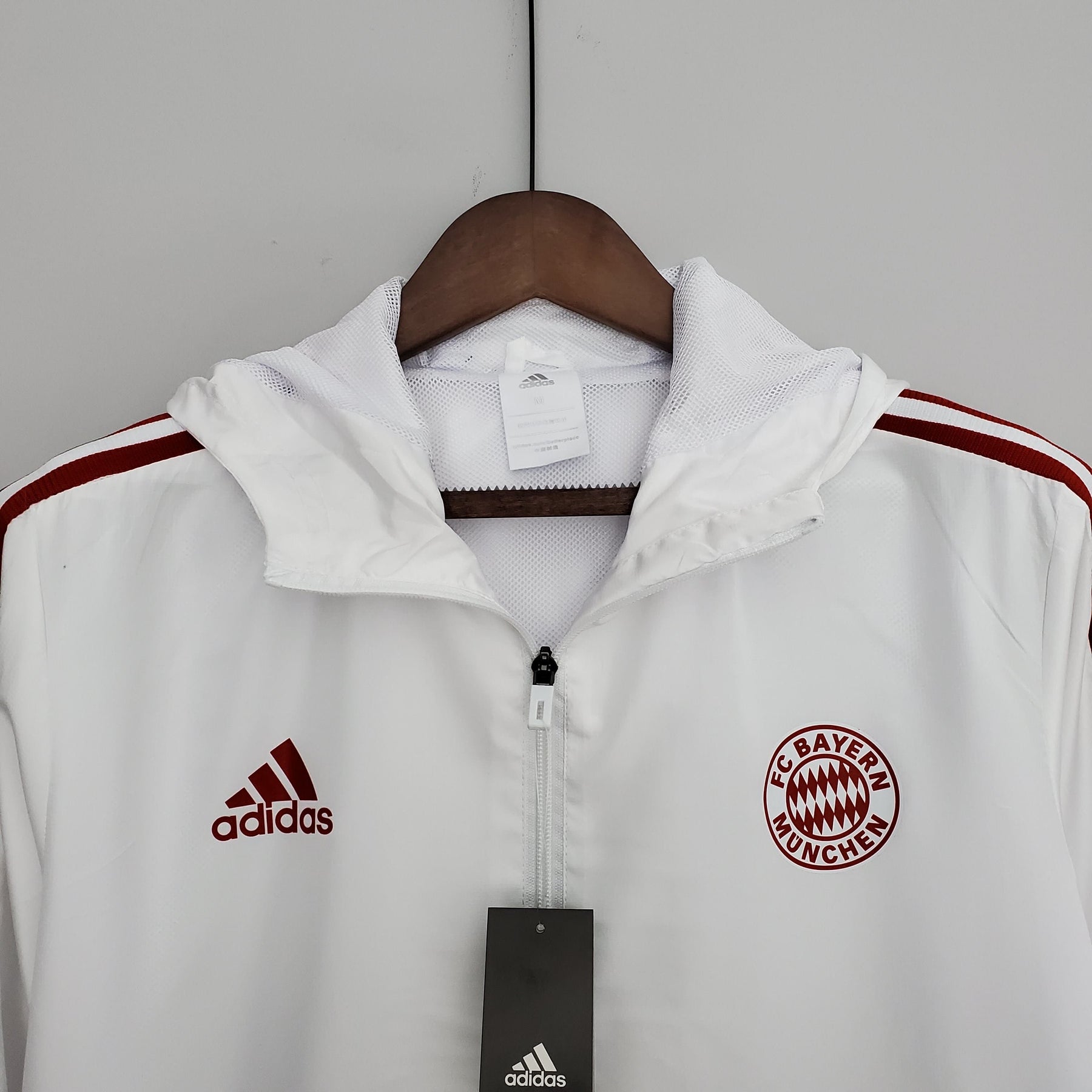 Corta-Vento Bayern de Munique 2022 – Branco Adidas Masculino