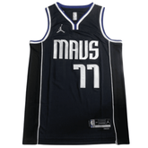 Regata Dallas Mavericks Luka Dončić #77 – NBA