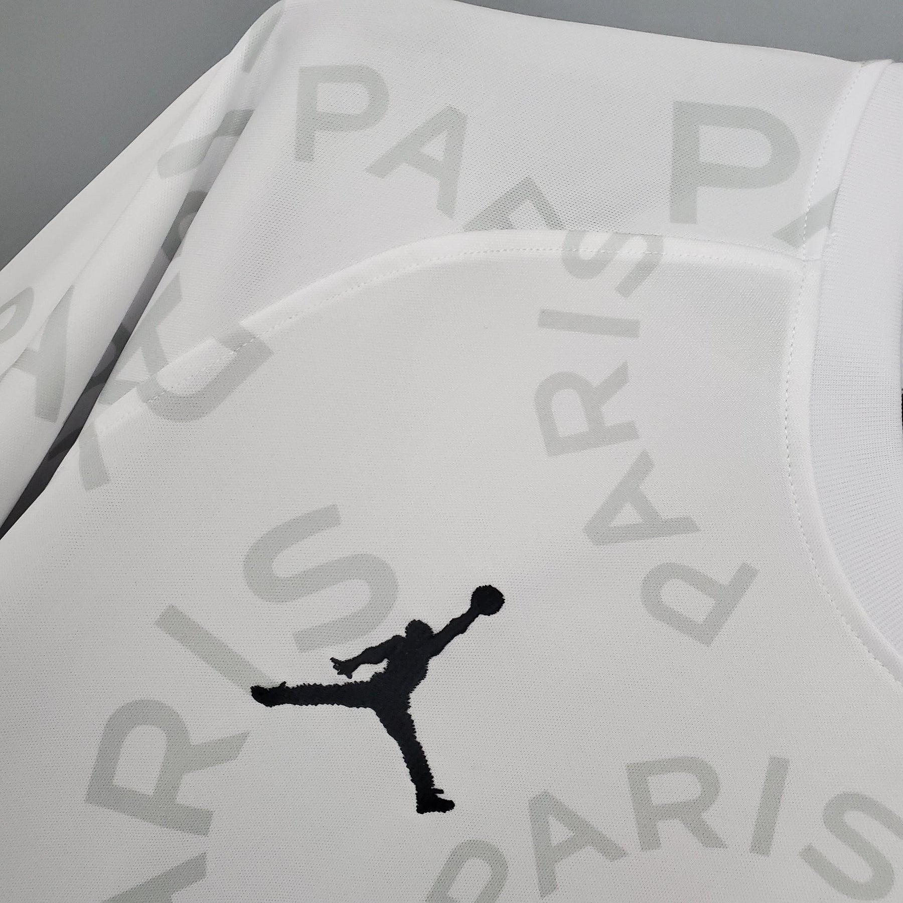 Camisa de Treino Paris Saint-Germain 21/22 – Branco