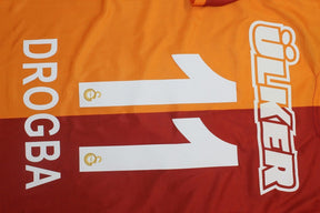 Camisa Retrô Galatasaray 2013/14 – Home Drogba nº11 com Todos os Patrocínios Nike Masculina
