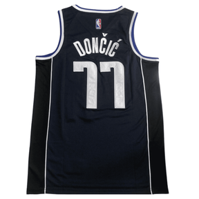 Regata Dallas Mavericks Luka Dončić #77 – NBA