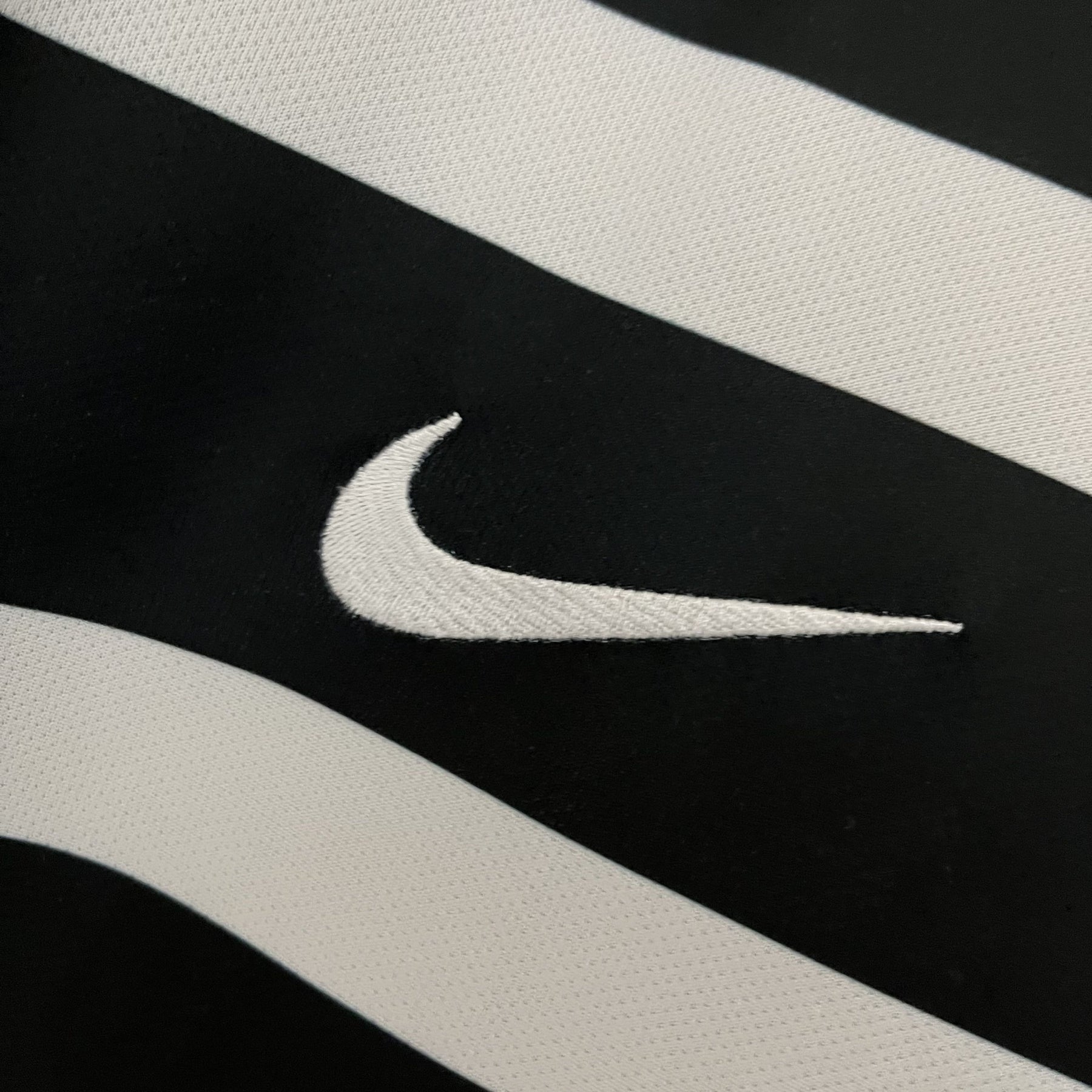 Camisa Retrô Corinthians 15/16 – Away Torcedor