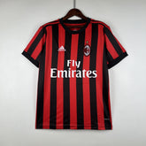 Camisa Retrô AC Milan 17/18 – Modelo Home