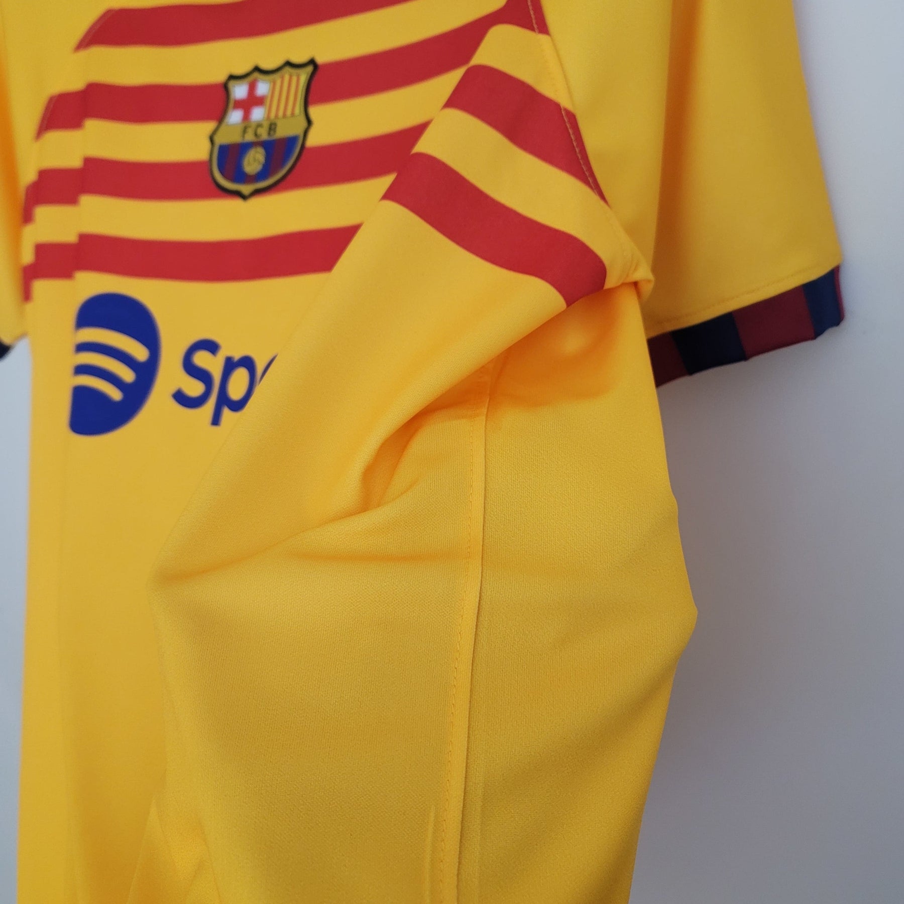 Camisa Barcelona 22/23 – Edição Exclusiva Torcedor - Quarto Uniforme Reserva