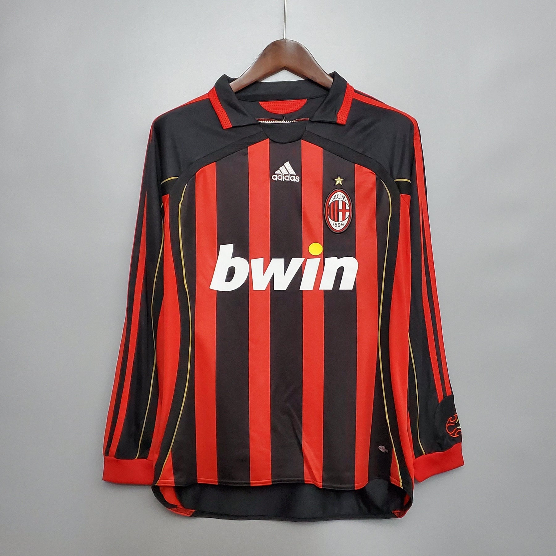Camisa Manga Longa Retrô Milan 06/07 Adidas - Preto e Vermelho