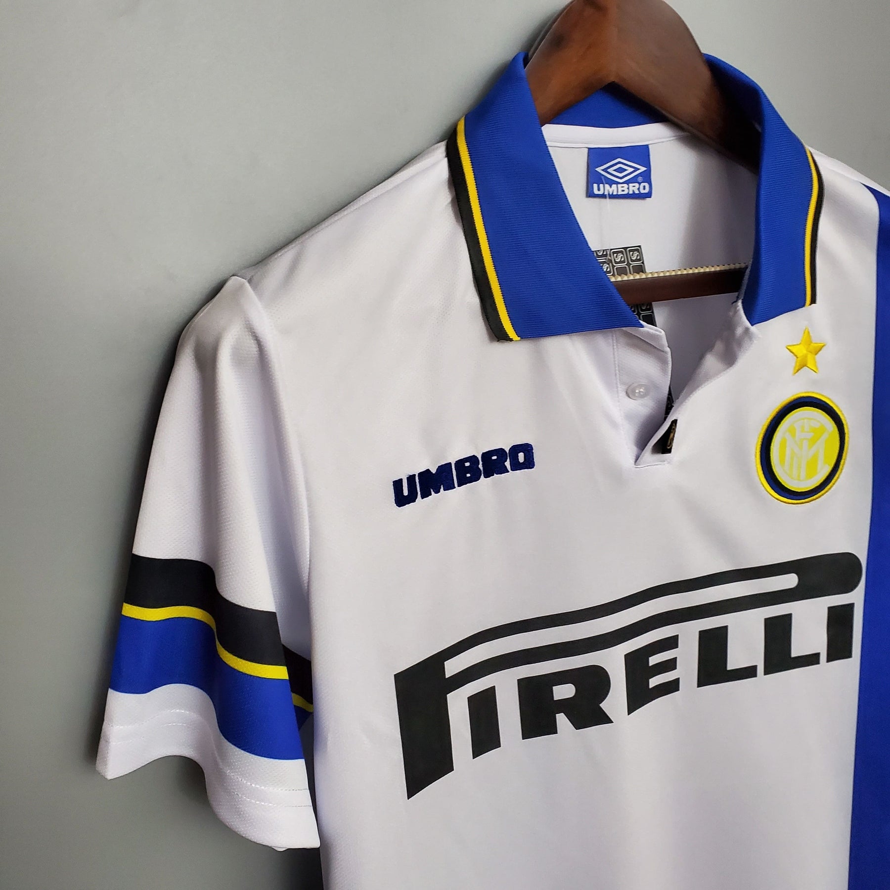 Camisa Inter de Milão Retro 97/98 – Modelo Home Masculina